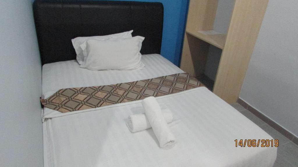 Hotel Zamburger Sungai Besi Куала-Лумпур Экстерьер фото