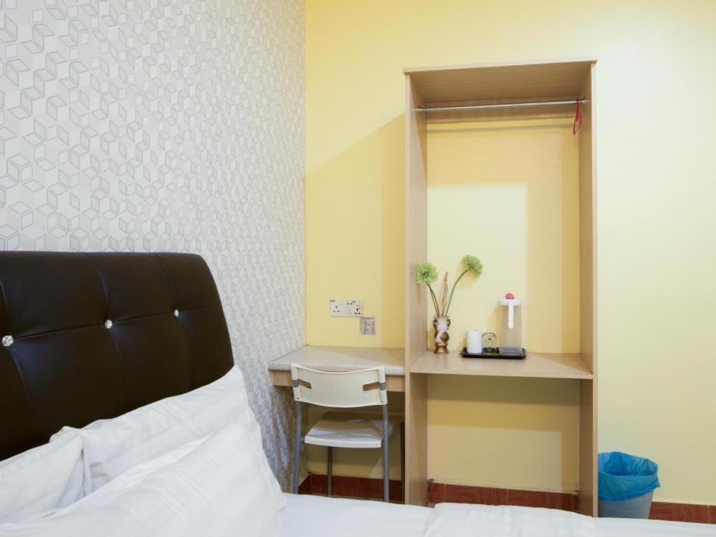 Hotel Zamburger Sungai Besi Куала-Лумпур Экстерьер фото